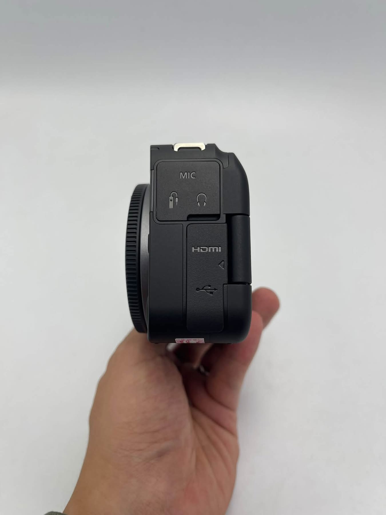 Canon EOS R50 V