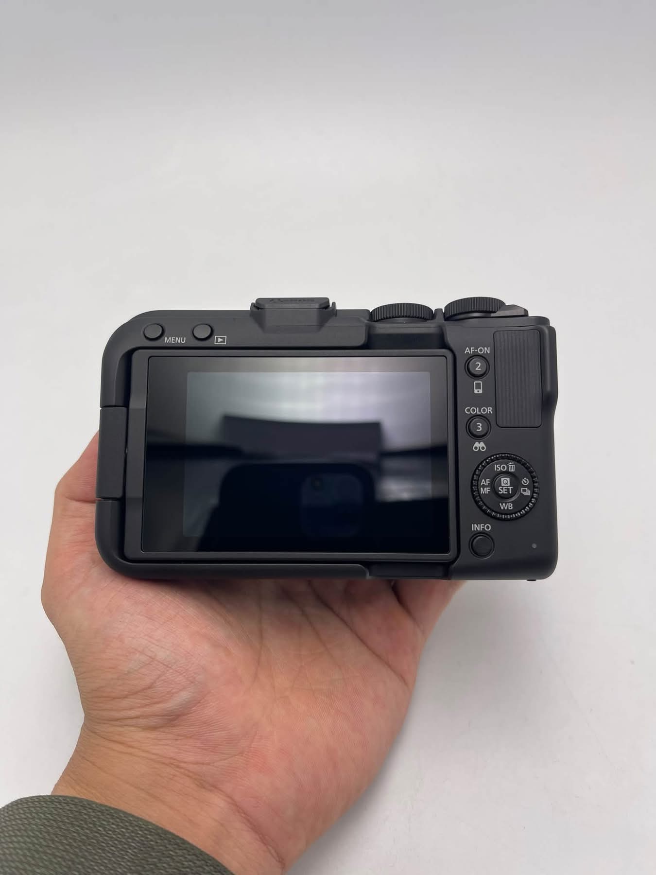 Canon EOS R50 V