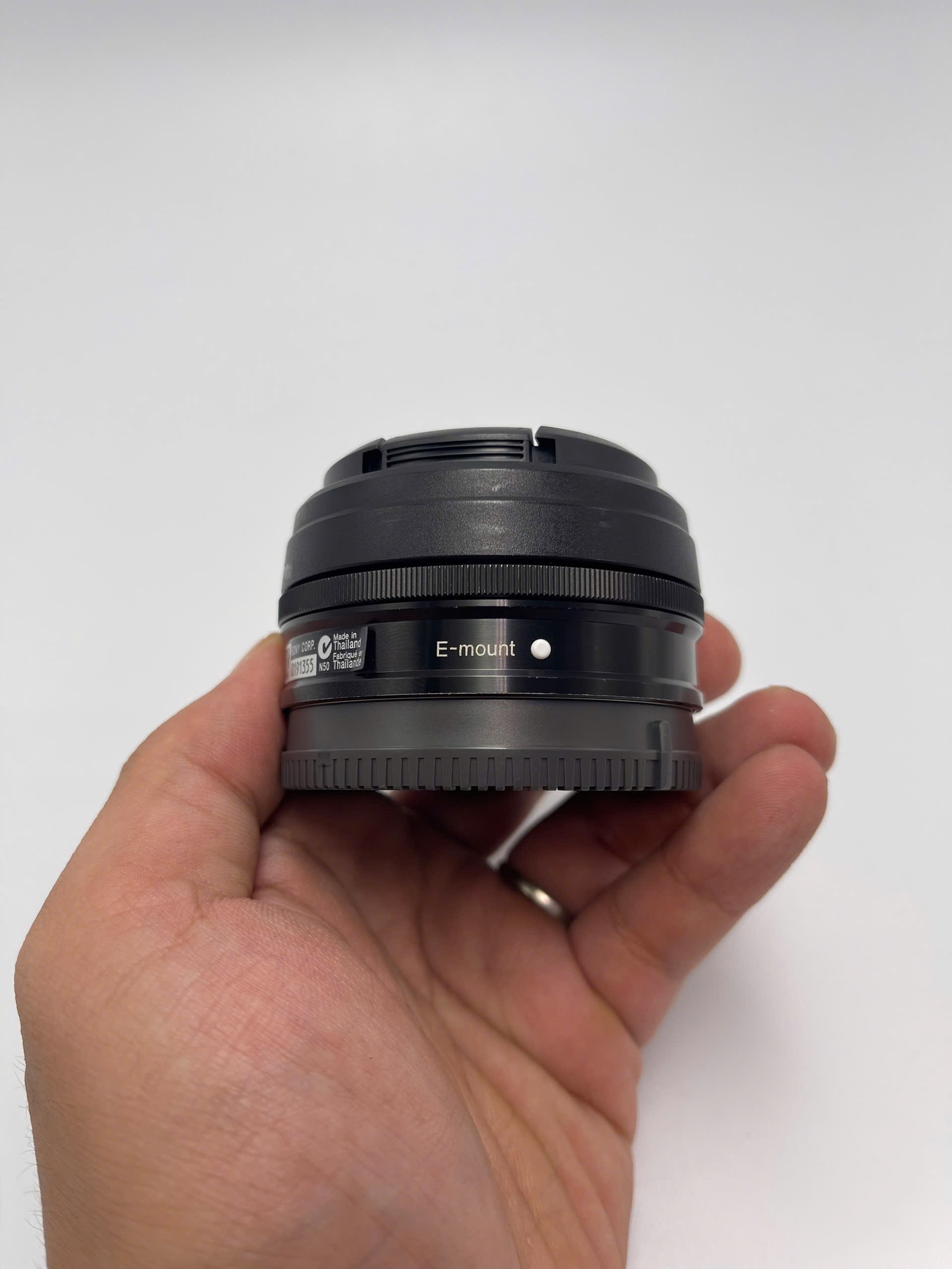 Sony E 20mm F2.8