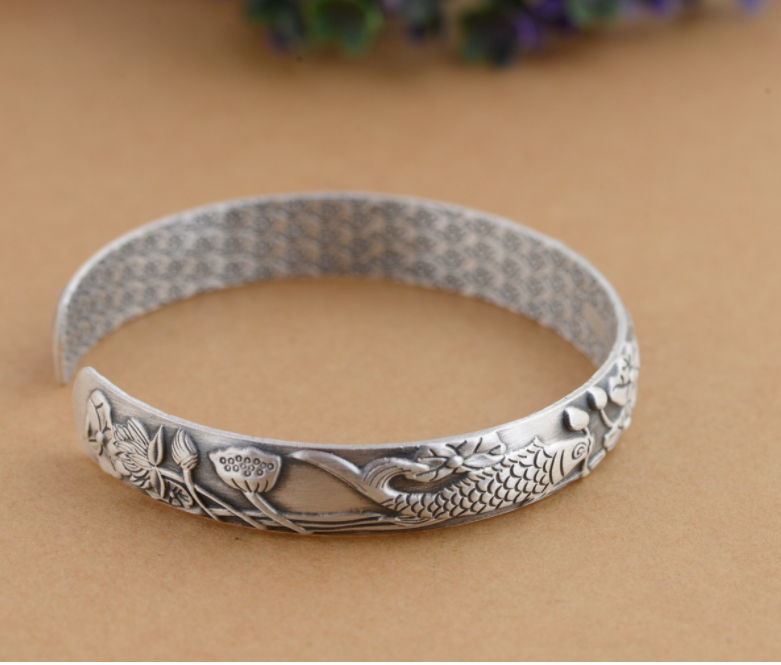 VÒNG TAY KHẮC SONG NGƯ - LIÊN HOA CÁT TƯỜNG - VT262