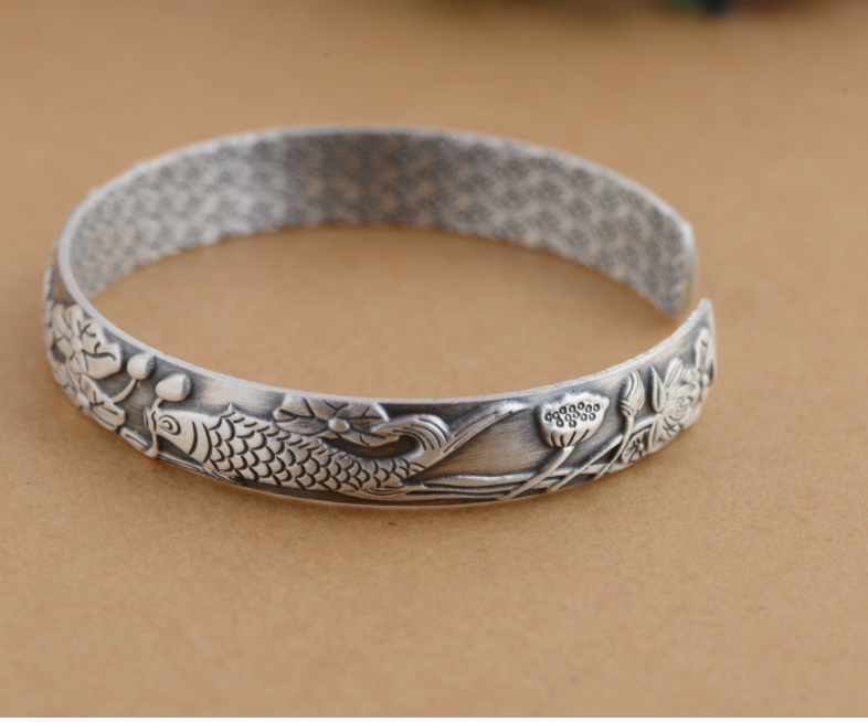 VÒNG TAY KHẮC SONG NGƯ - LIÊN HOA CÁT TƯỜNG - VT262