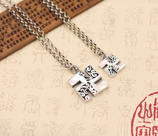 MẶT DÂY CHUYỀN CHỮ VẠN - DC562