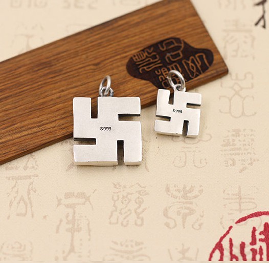 MẶT DÂY CHUYỀN CHỮ VẠN ( LỚN ) - DC563