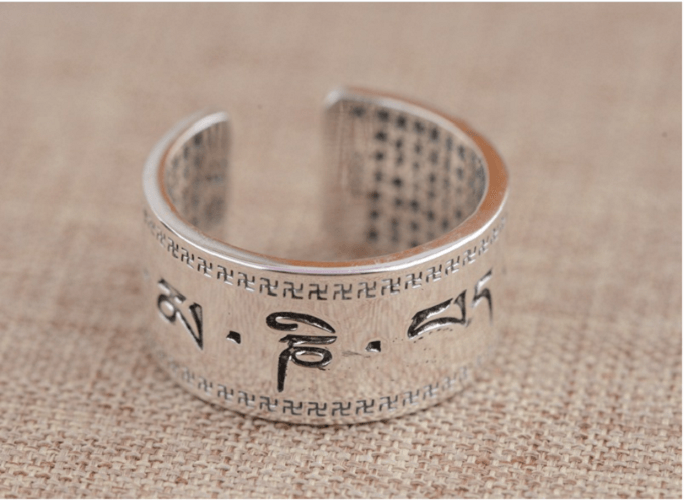 NHẪN KHẮC OM MANI PADME HUM TÂY TẠNG - NH148