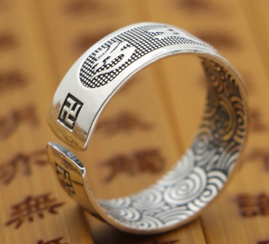 NHẪN KHẮC OM MANI PADME HUM CHỮ VẠN  - NH228