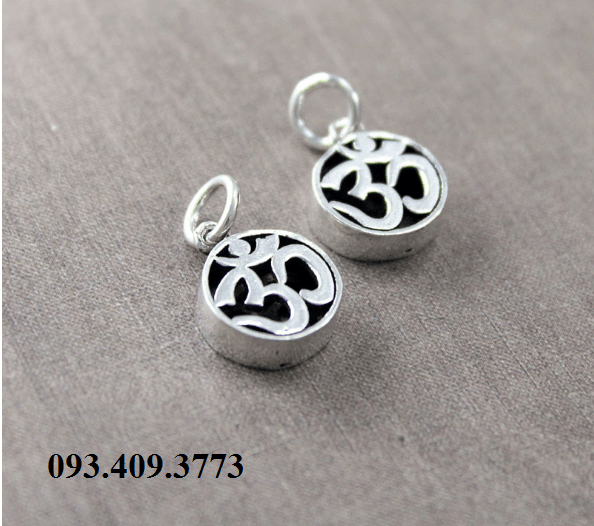 PHỤ KIỆN CHARM BẠC CHỮ OM PHẬT GIÁO - PKB15