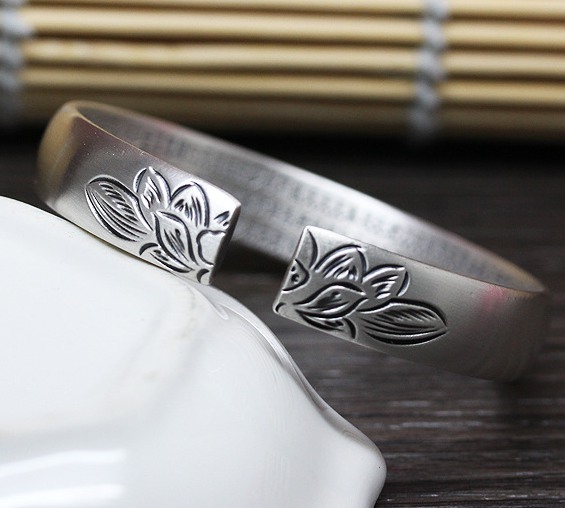 Vòng Tay Liên Hoa - Bát Nhã Tâm Kinh - Bạc Thái  - VT323