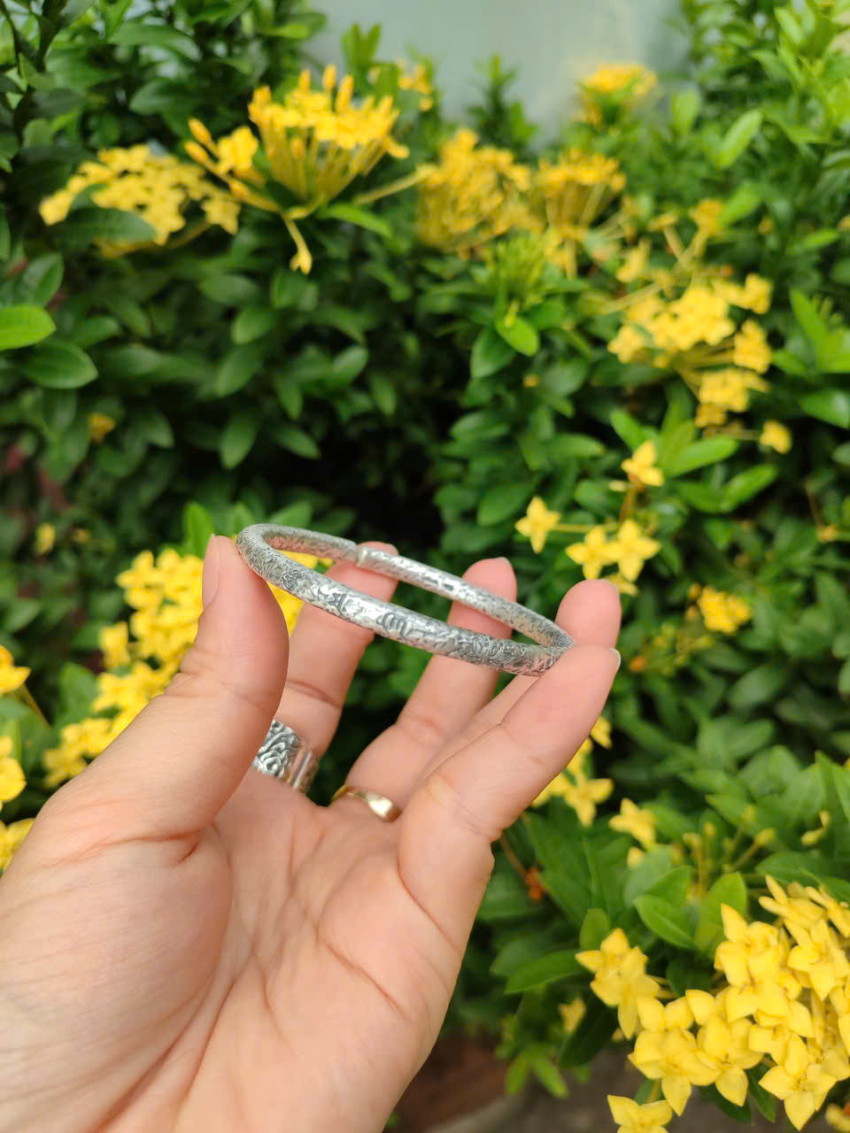 Vòng Tay Liên Hoa - Lục Tự Chơn Ngôn Khắc Chìm - VT390