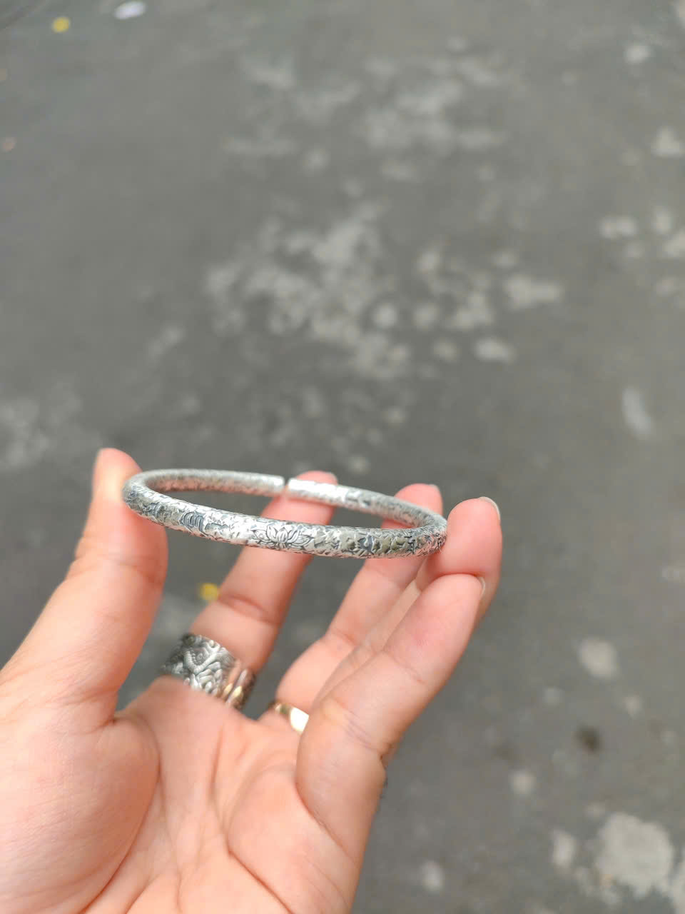 Vòng Tay Liên Hoa - Lục Tự Chơn Ngôn Khắc Chìm - VT390
