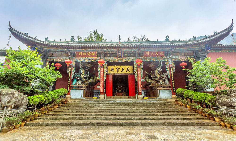 Chùa Hoa Đình - Ngôi chùa lớn nhất Vân Nam Trung Quốc