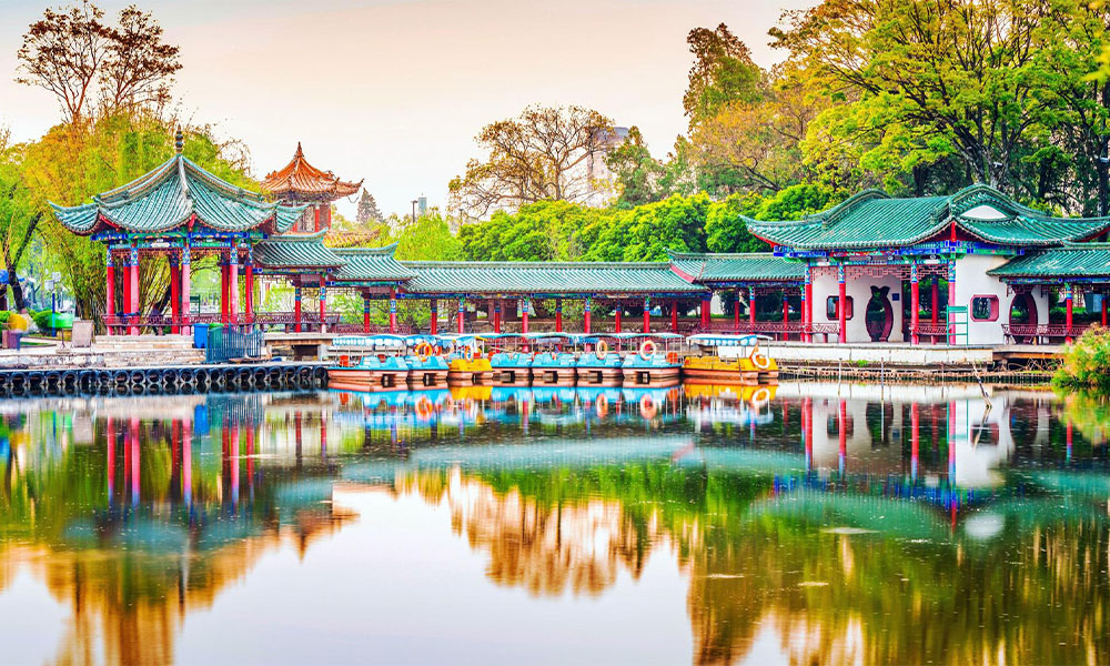 Chiêm ngưỡng vẻ đẹp “ẩn mình” của Công viên Đại Quan ở Côn Minh