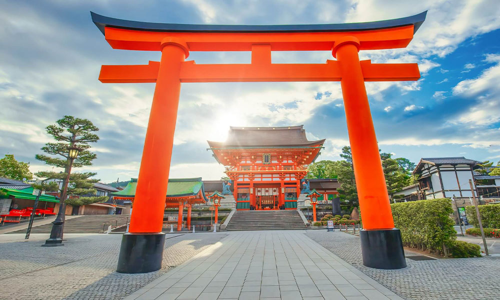  Đền Fushimi Inari - ngôi đền linh thiêng bậc nhất tại xứ sở hoa anh đào