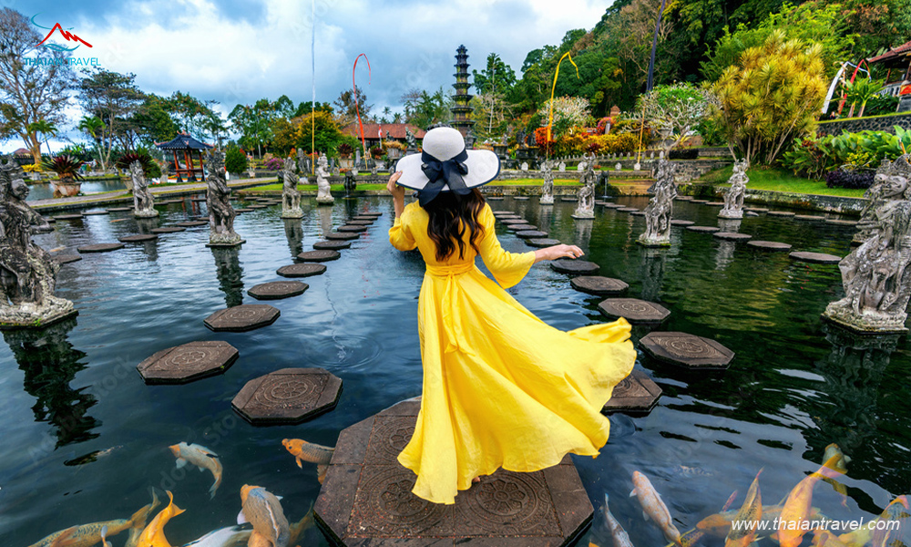 Khám phá cung điện nước Tirta Gangga cổ kính với đàn cá Koi khổng lồ - THÁI AN TRAVEL
