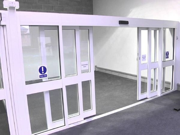 Cửa tự đóng mở không chỉ an toàn mà còn tiết kiệm chi phí