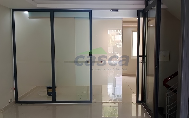 Cửa tự động 1 cánh có lợi thế về khả năng tối ưu mặt bằng, chi phí đầu tư và sự thuận tiện