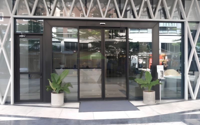 Cửa trượt xếp lớp tự động