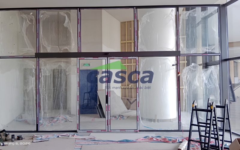 Cửa tự động giúp thuận tiện cho khách và nhân viên