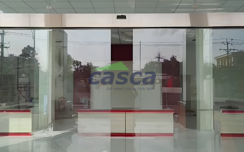 Cửa tự động Nhật Bản là hệ thống cửa sử dụng bộ thiết bị tự động có thương hiệu hoặc xuất xứ Nhật Bản
