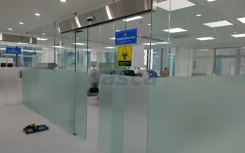 Cửa tự động TERAOKA phù hợp với công trình cần vận hành ổn định, tần suất đóng mở cao