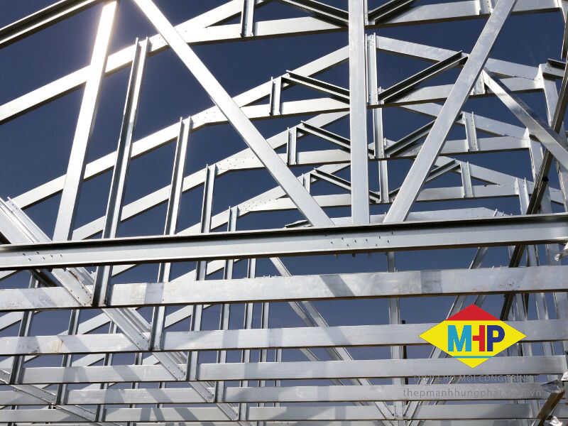 Thép chữ U thích hợp xây dựng nhà xưởng tiền chế