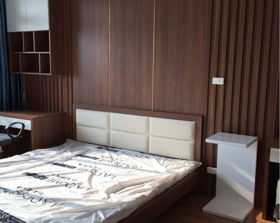 tấm gỗ nhựa ốp tường phòng ngủ