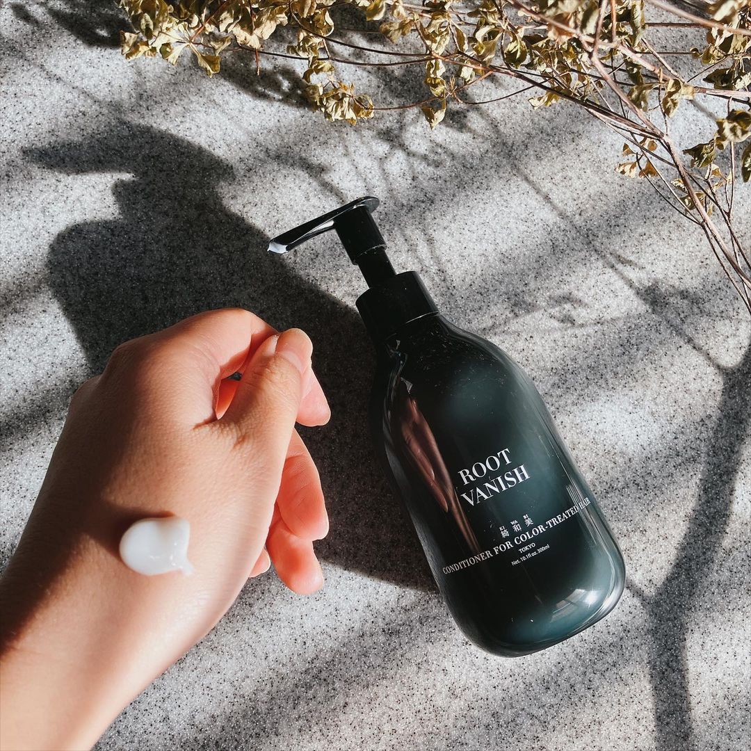 Dầu xả nhuộm tóc phủ bạc hữu cơ Root Vanish KIWABI