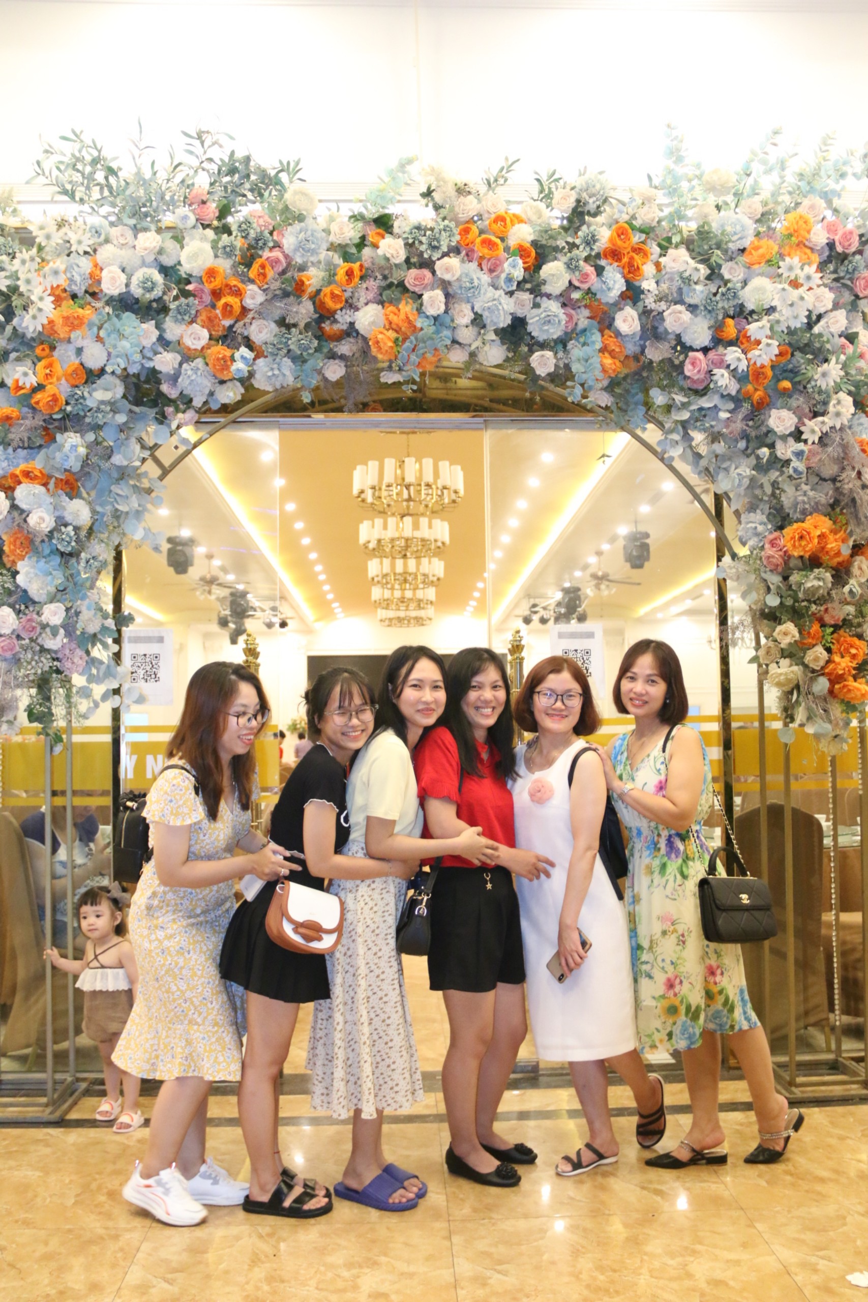 Tập thể Cty AMM - Hình ảnh tổng kết Team Building Hạ Long tháng 6/2022