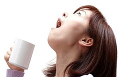 Cách chữa viêm họng hạt bằng súc học nước muối