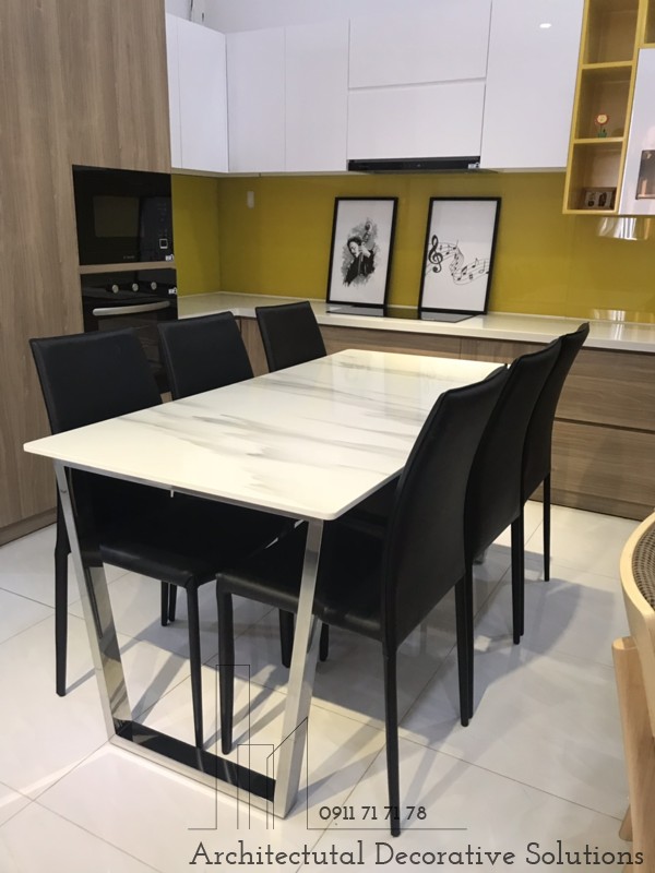 Năm 2024, chúng tôi tự hào giới thiệu bàn ăn 6 ghế mặt đá inox sang trọng và đẹp mắt. Với sự kết hợp giữa chất liệu inox và đá, bàn ăn này sẽ trở thành điểm nhấn trang trí tuyệt vời trong căn phòng bếp của bạn.