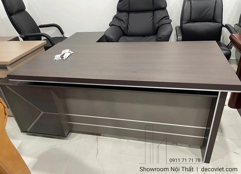 Bàn Làm Việc Lãnh Đạo 149T thiết kế hiện đại