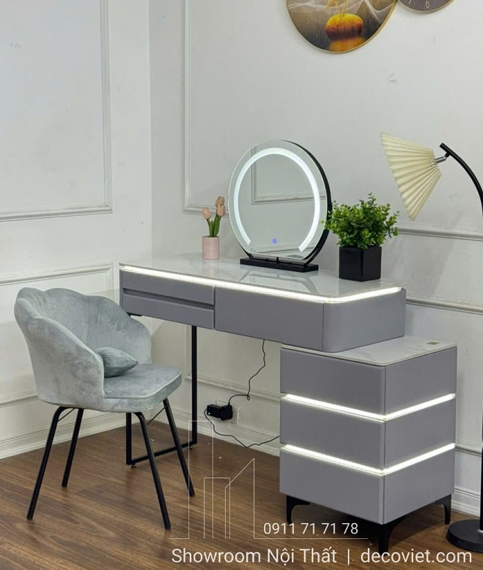 Bàn Trang Điểm Có Đèn Led 147S