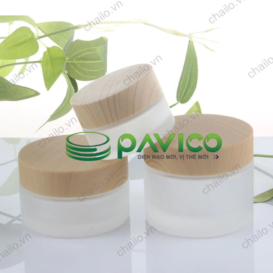 Vỏ chai lọ đựng mỹ phẩm thủy tinh phun mờ nắp giả gỗ