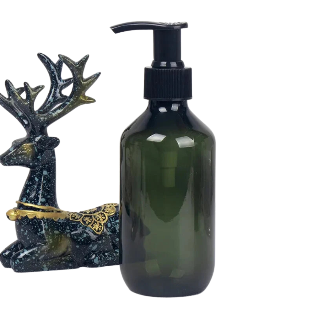 Chai dung dịch vệ sinh dáng thoải