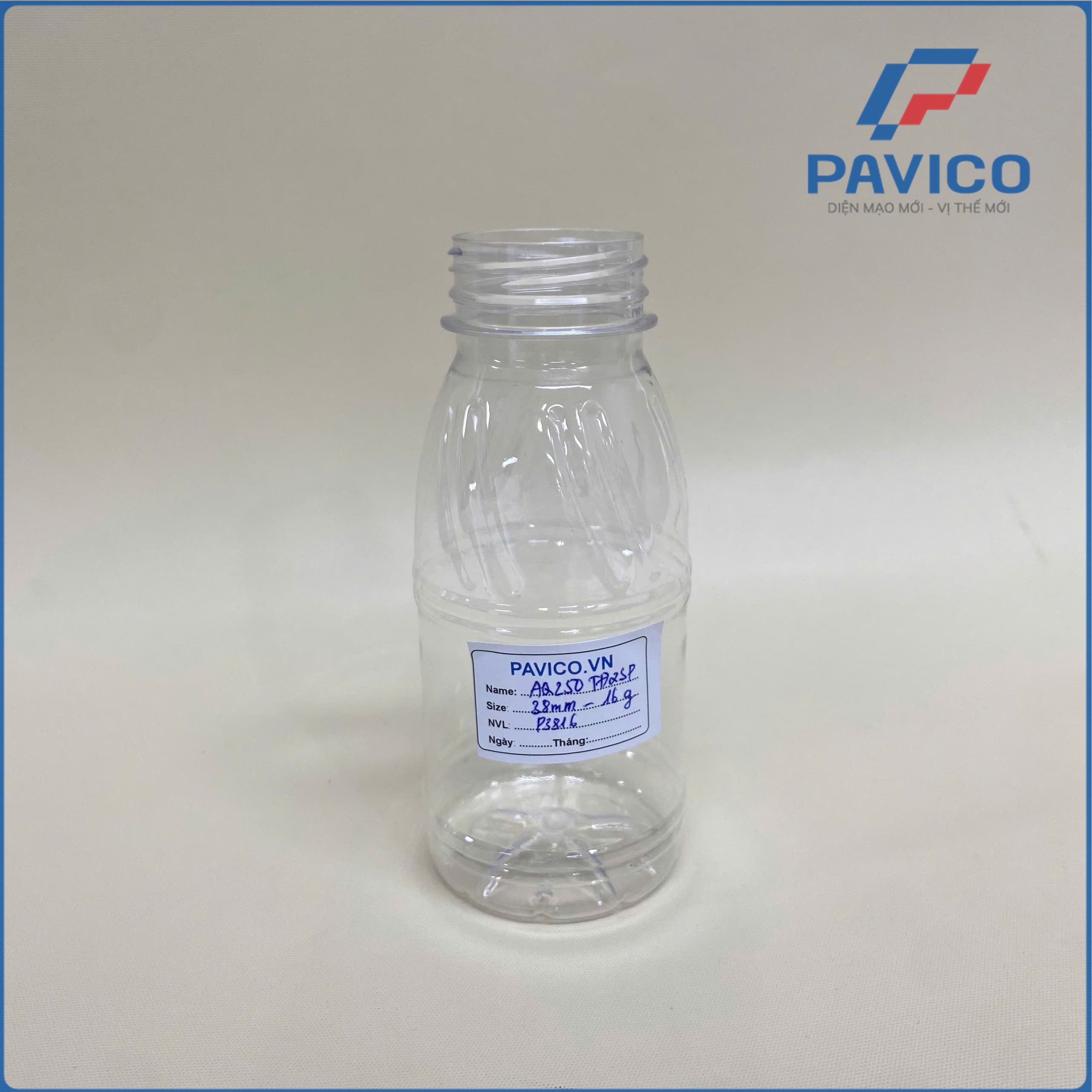AQ250-Chai PET vai tròn 250ml-38mm