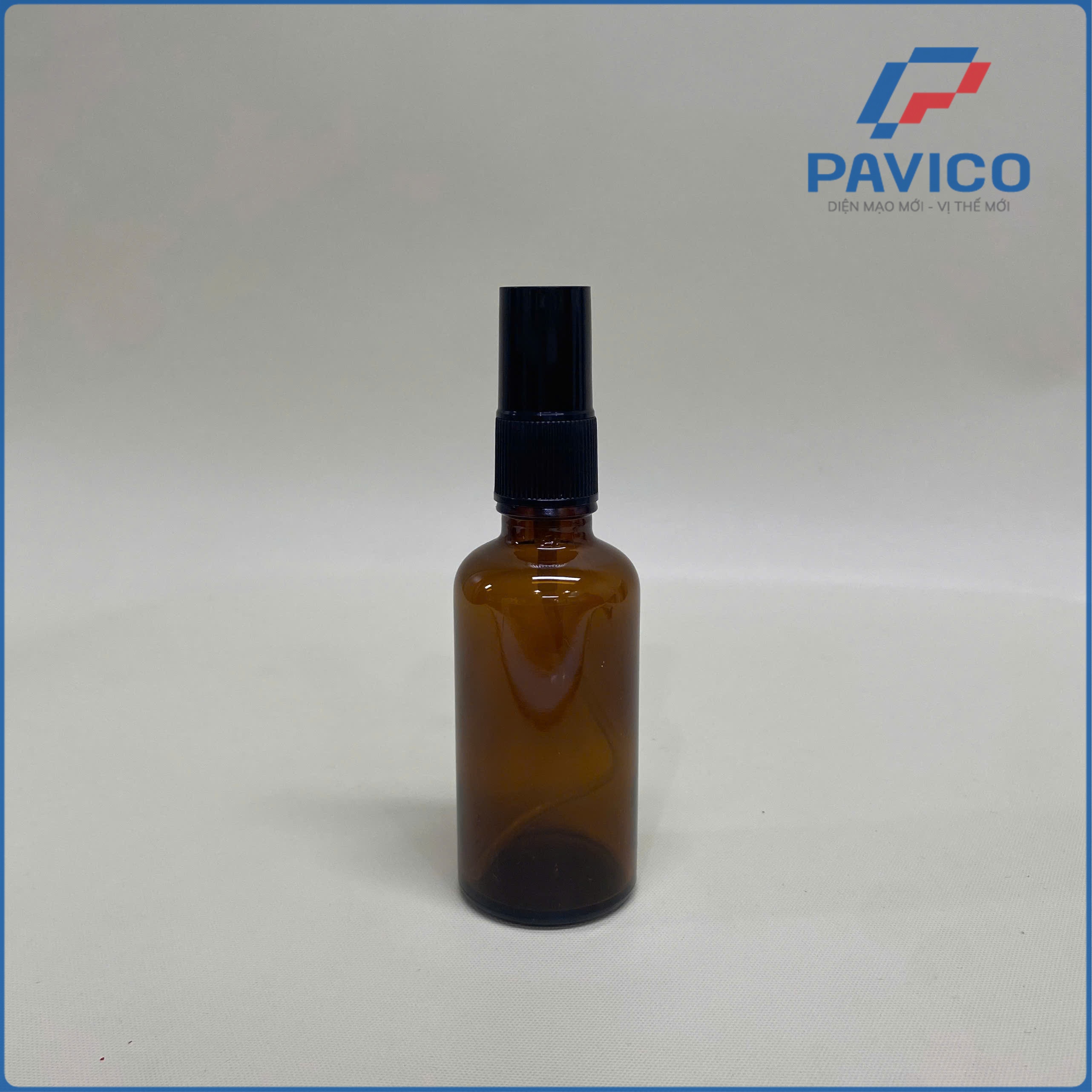 Xịt nhựa đen nắp đen-18mm