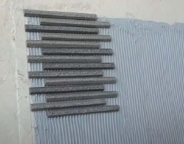 Hính ảnh keo EGR-V2SP/G3 khi thi công