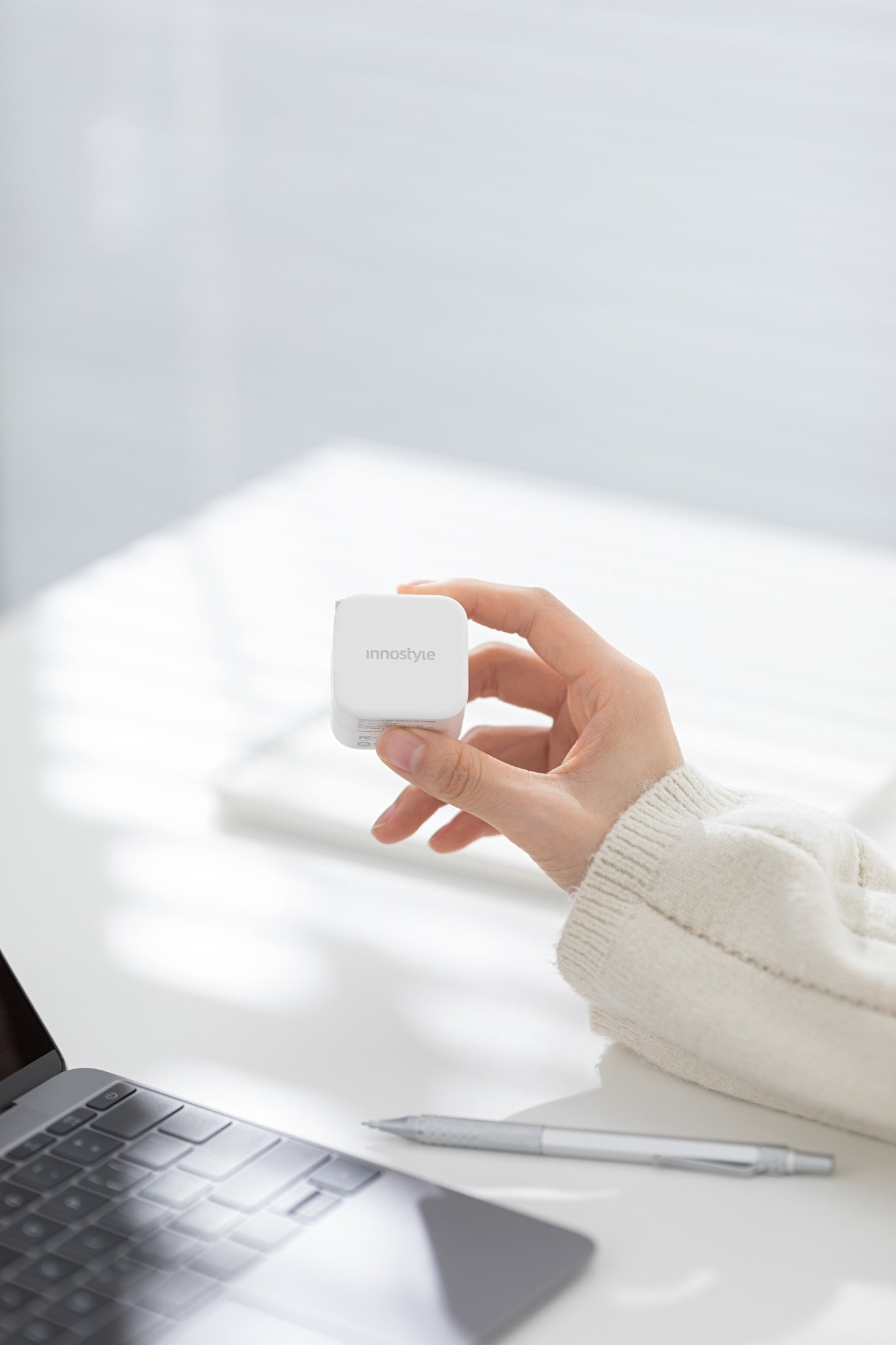 sac-nhanh-innostyle-minigo-pro-iii-dual-pd-qc3-0-20w-white