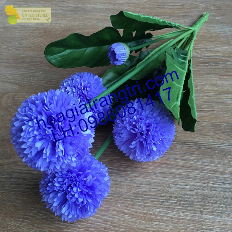 Cành hoa trang trí phòng khách tại Phương Thảo