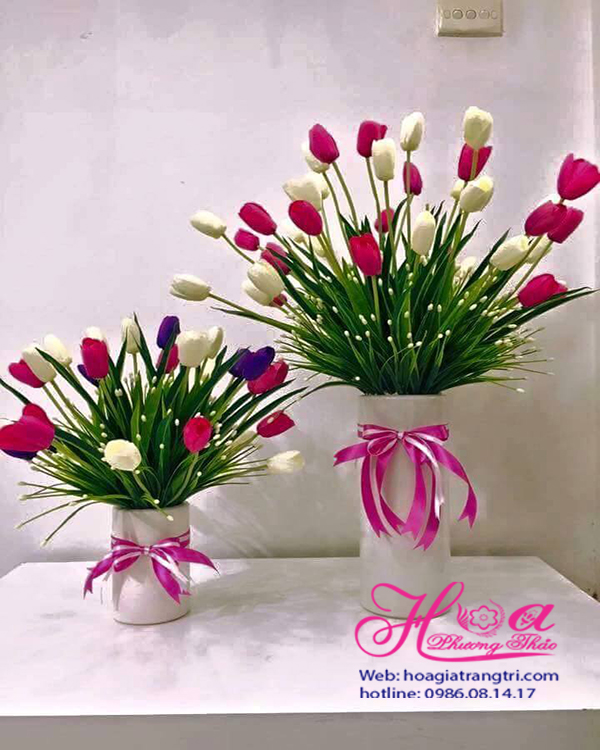Bình hoa tulip - Hoa giả HCB210