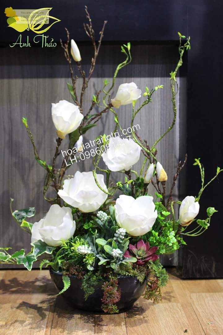 Bình hoa giả trang trí phòng khách - hoa mộc lan đẹp tinh khôi 
