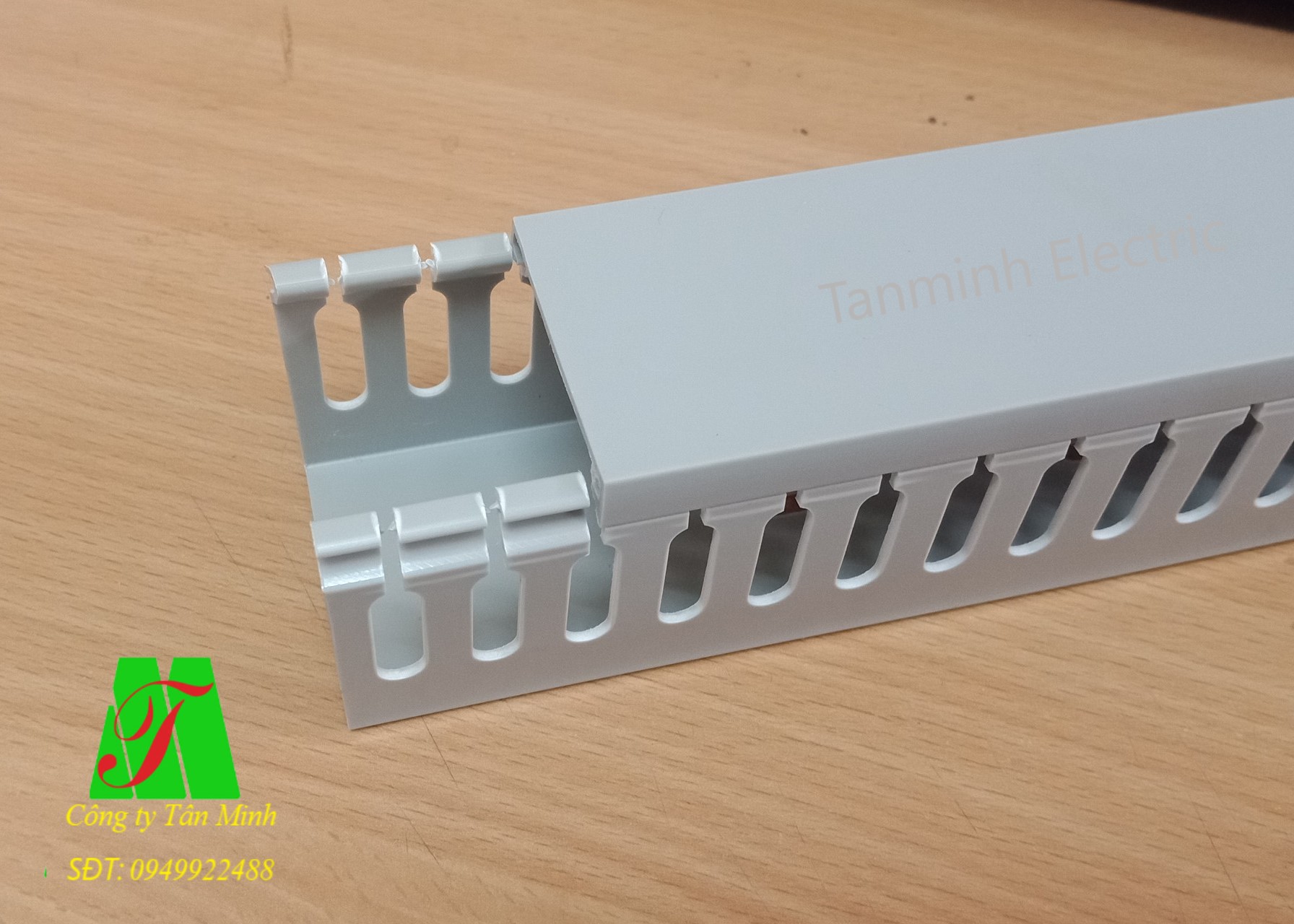 Máng nhựa răng lược Tanminh Electric 45x45