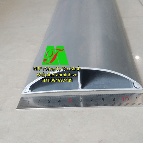 Ghen bán nguyệt nhựa màu xám D120