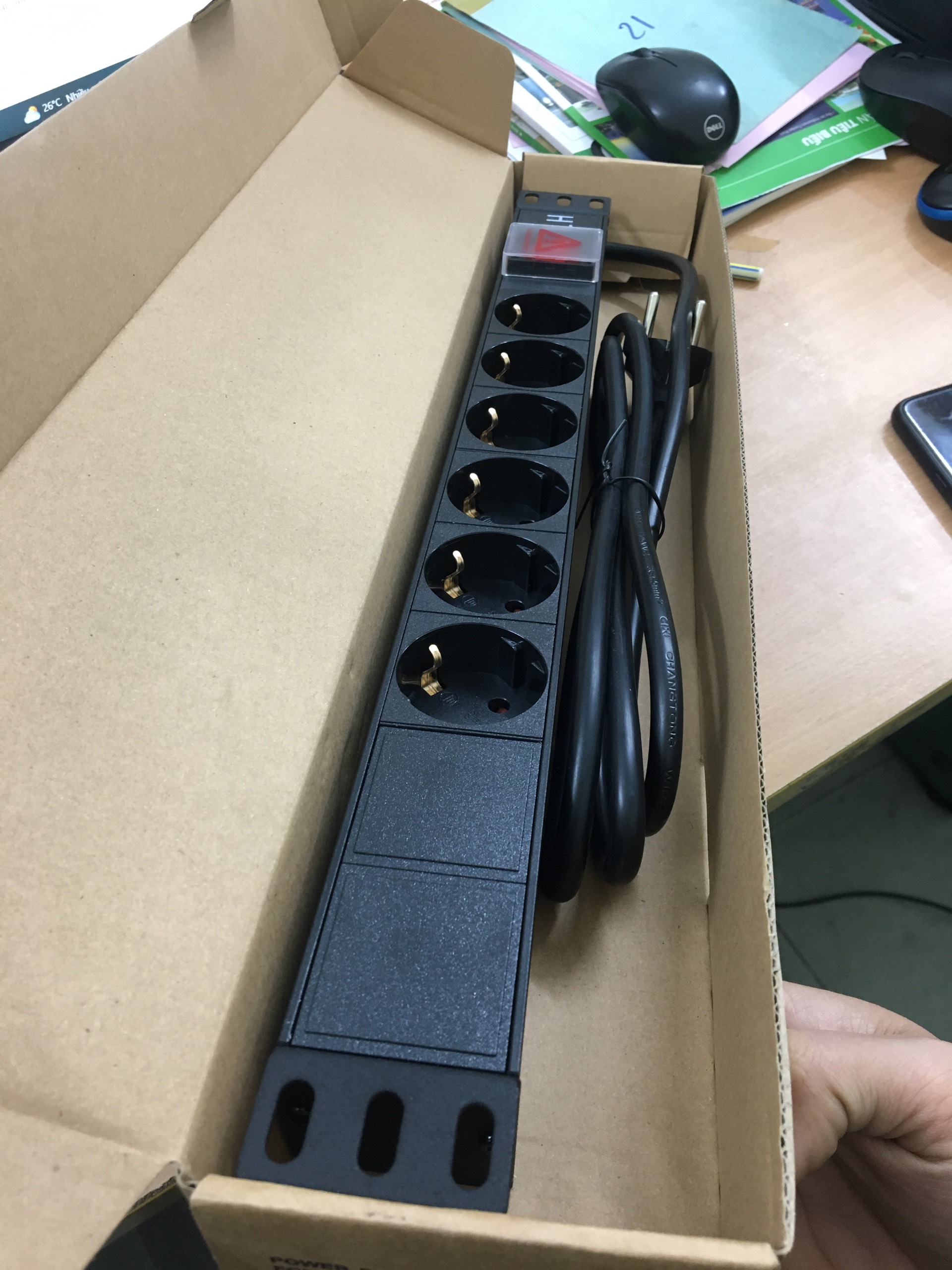 Thanh nguồn PDU 6 lỗ Đa năng