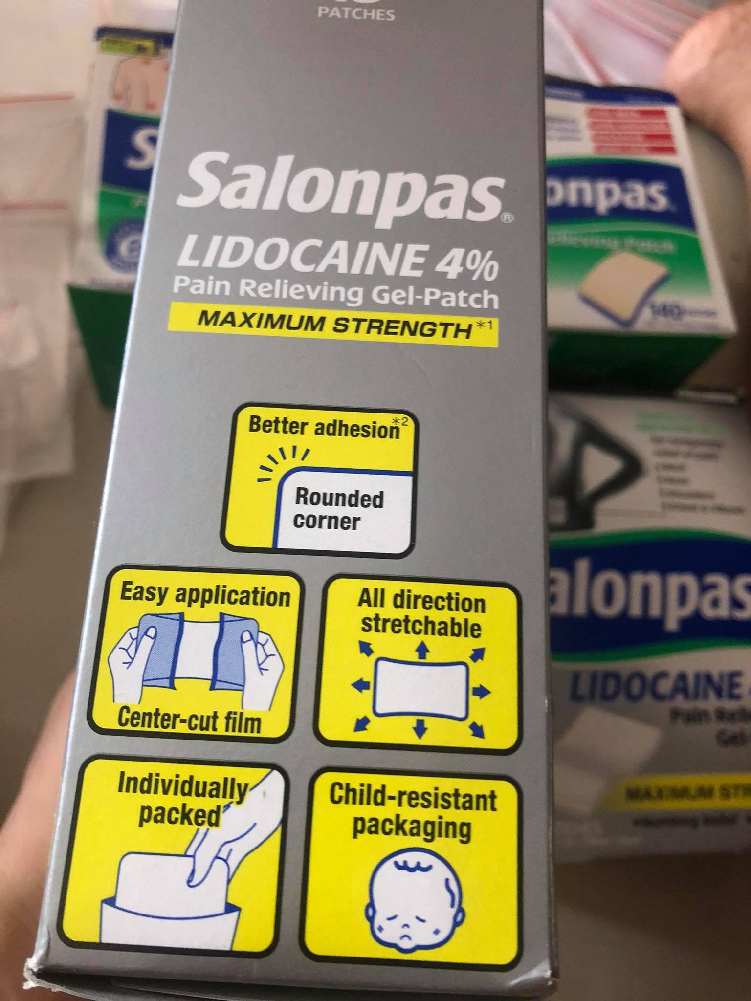 Miếng dán Salonpas LIDOCAINE Giảm đau 4% Gel-Patch,15 miếng