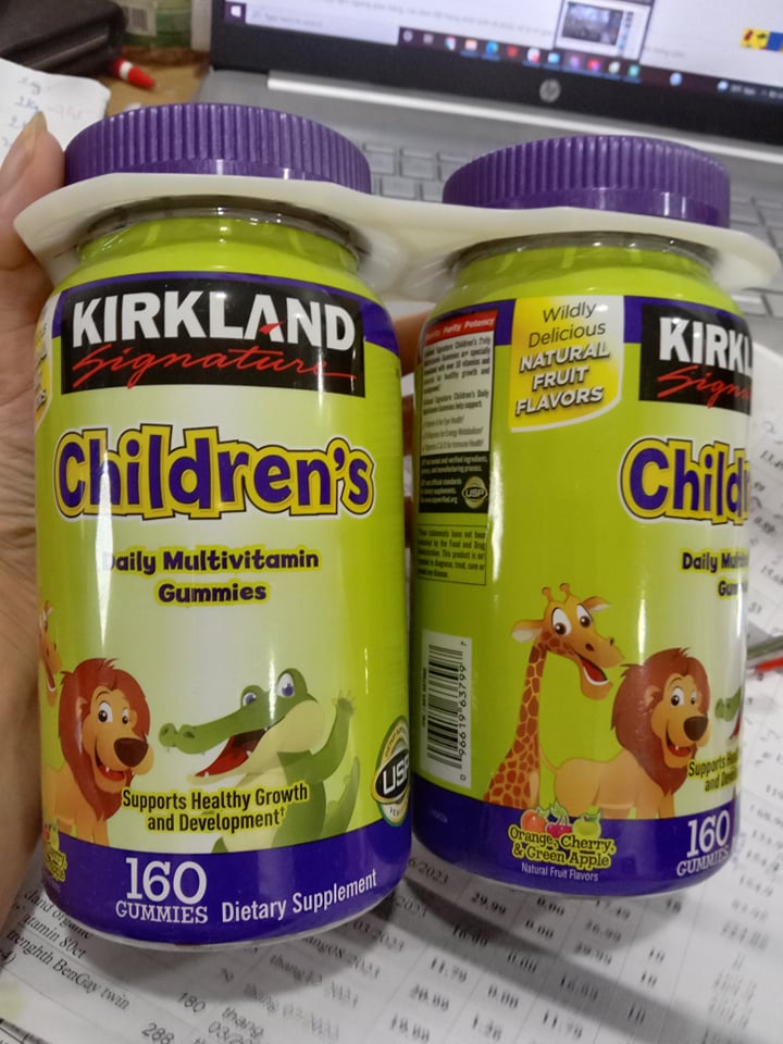 Kẹo bổ đa Vitamin dành cho trẻ em Kirkland Signature Children’s Complete Multivitamin 160 viên