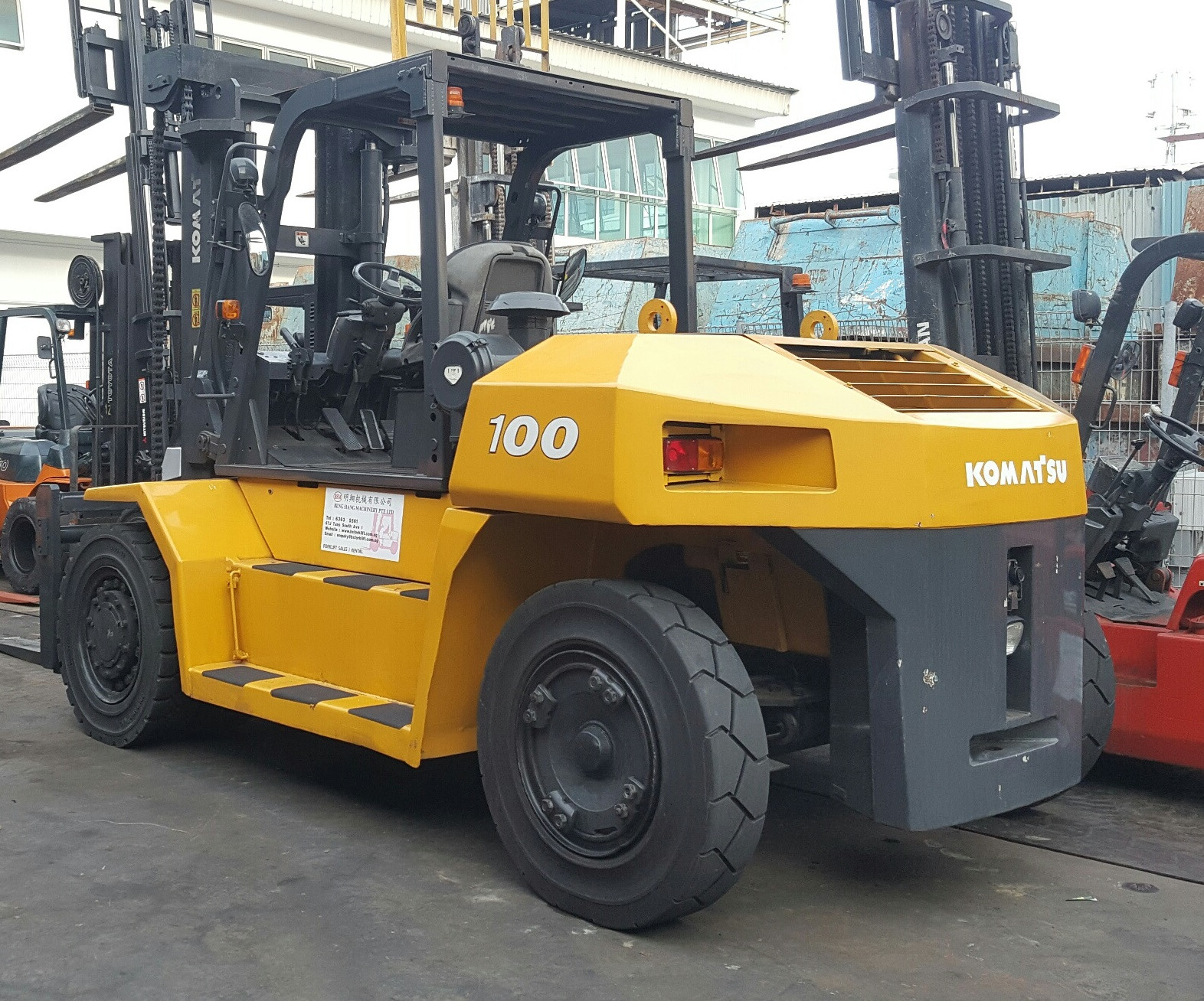 Xe Nâng 10 Tấn Komatsu