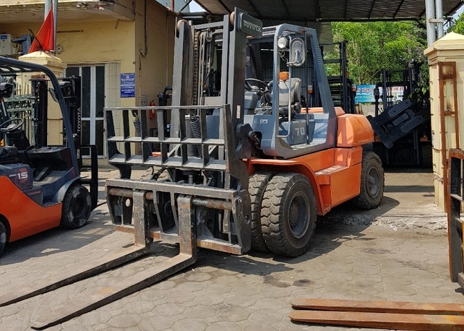 Xe Nâng Toyota 7 Tấn Cũ