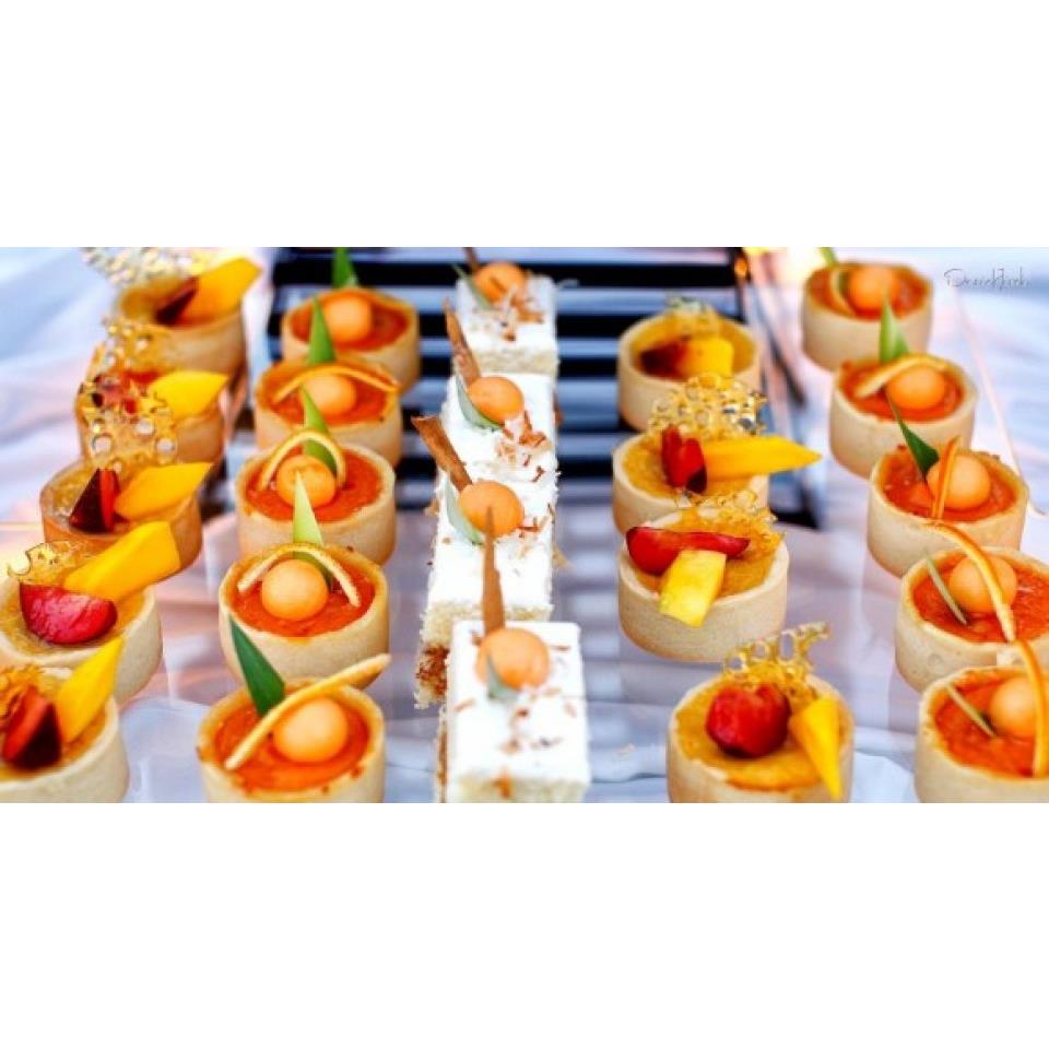 huong-dan-lam-tiec-banh-ngot-chi-phi-thap