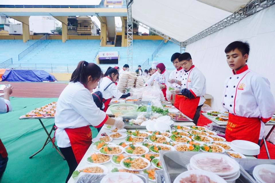 lien-hoan-am-thuc-tai-le-hoi-bia-sai-gon-do-trung-tam-day-nau-an-sao-mai-chu-tri