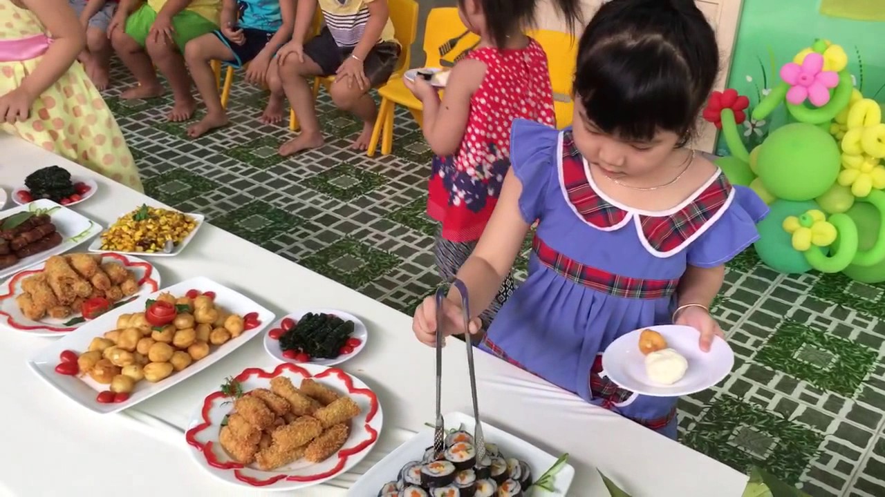 thuc-don-cac-mon-an-trong-tiec-buffet-cho-tre-em